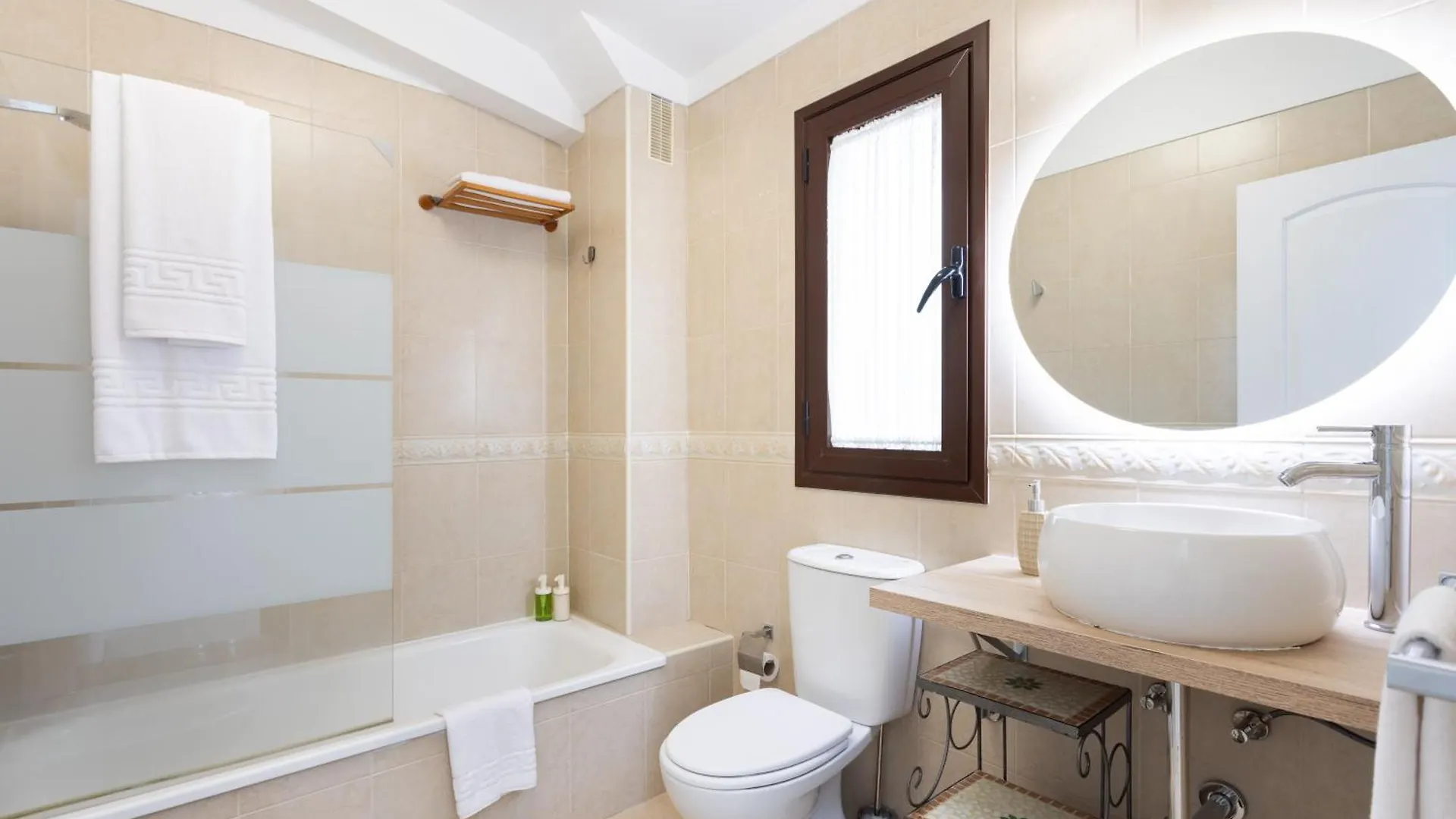Home2Book Enchanting Seaviews Duplex, Pool&Terrace Candelaria