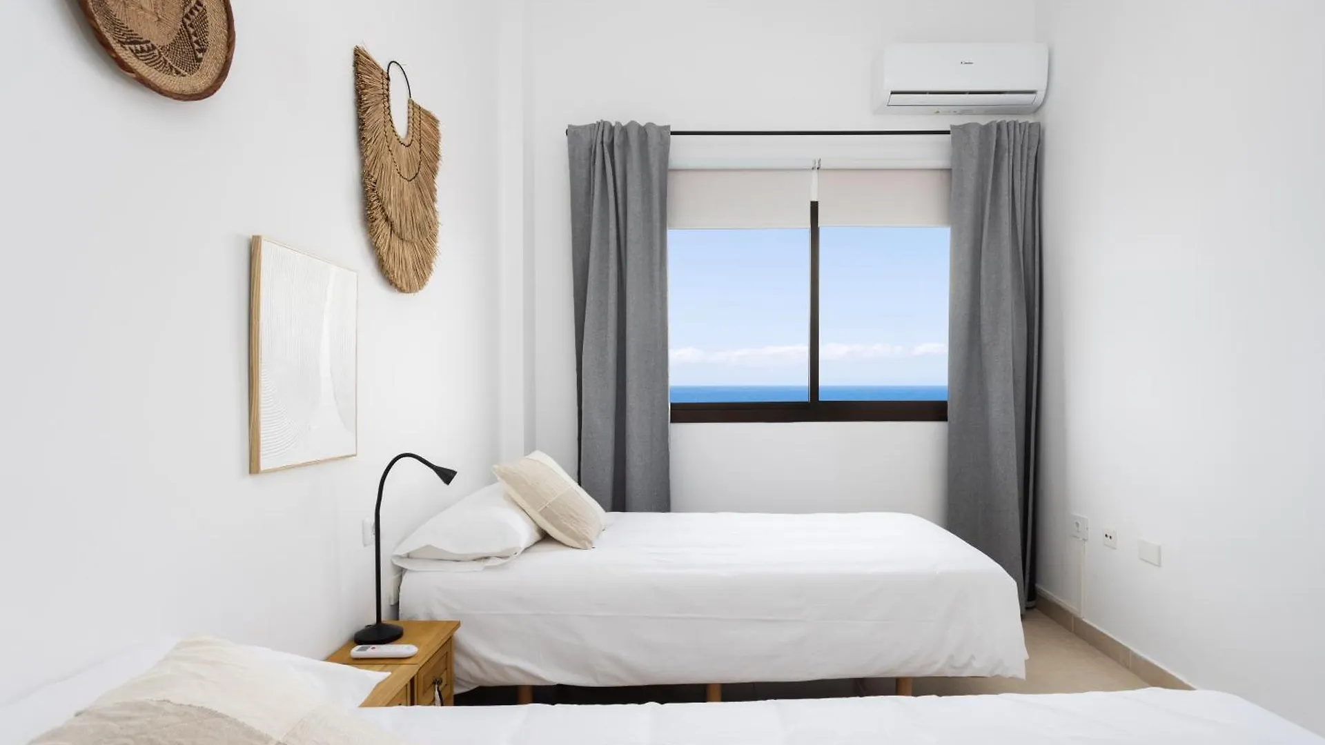 Home2Book Enchanting Seaviews Duplex, Pool&Terrace Candelaria Apartmán