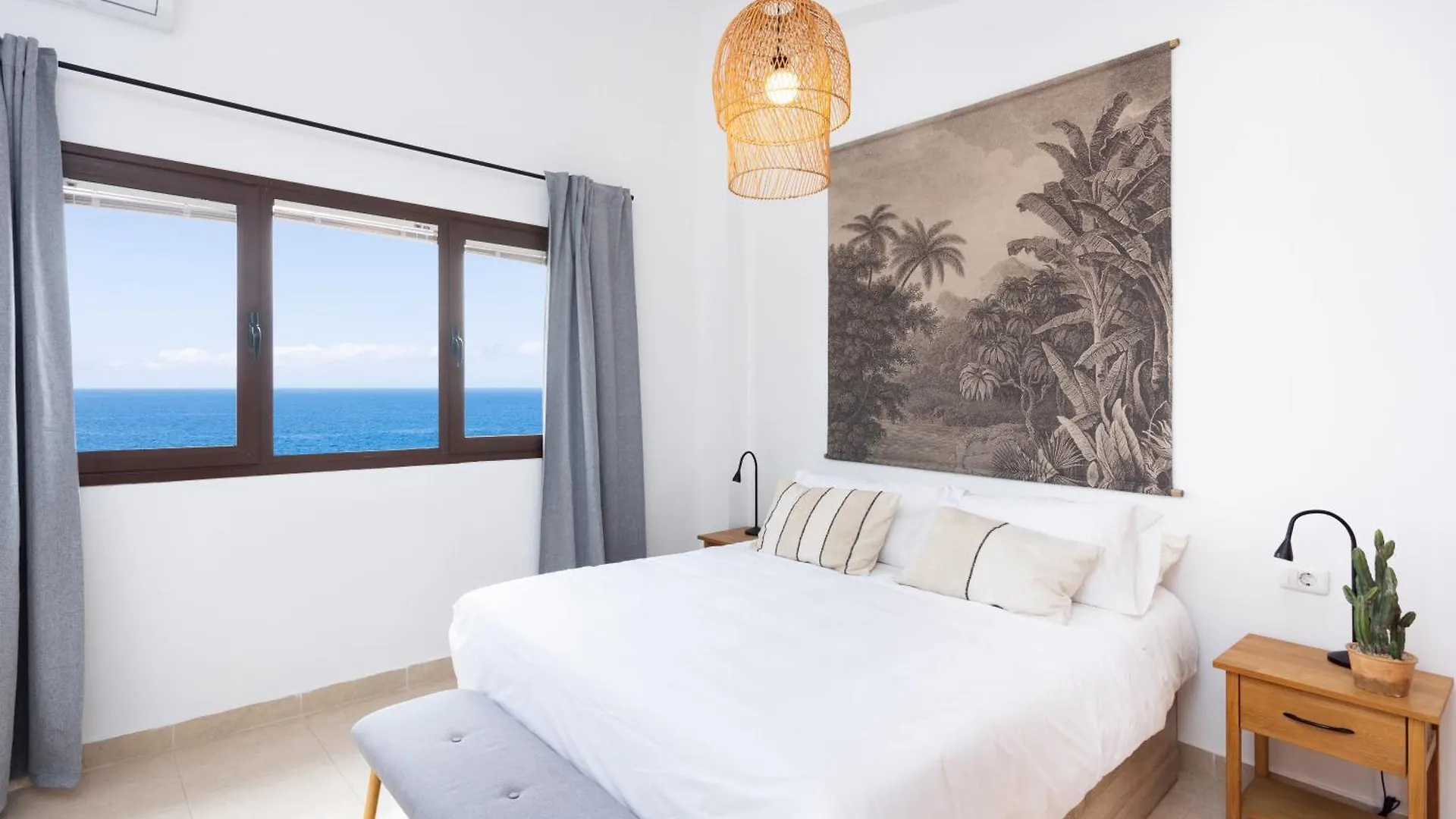 Home2Book Enchanting Seaviews Duplex, Pool&Terrace Candelaria